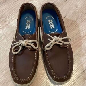 Nunn Bush men’s brown leather topsiders. Size 9.5.